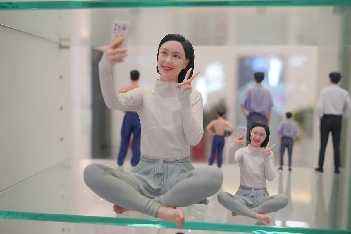 【復刻3D人像公仔】桃園首間3D人像公仔禮物店 百萬級3D掃描攝影艙 現場立即人像3D建模 - 第11張圖 【復刻3D人像公仔】桃園首間3D人像公仔禮物店 百萬級3D掃描攝影艙 現場立即人像3D建模