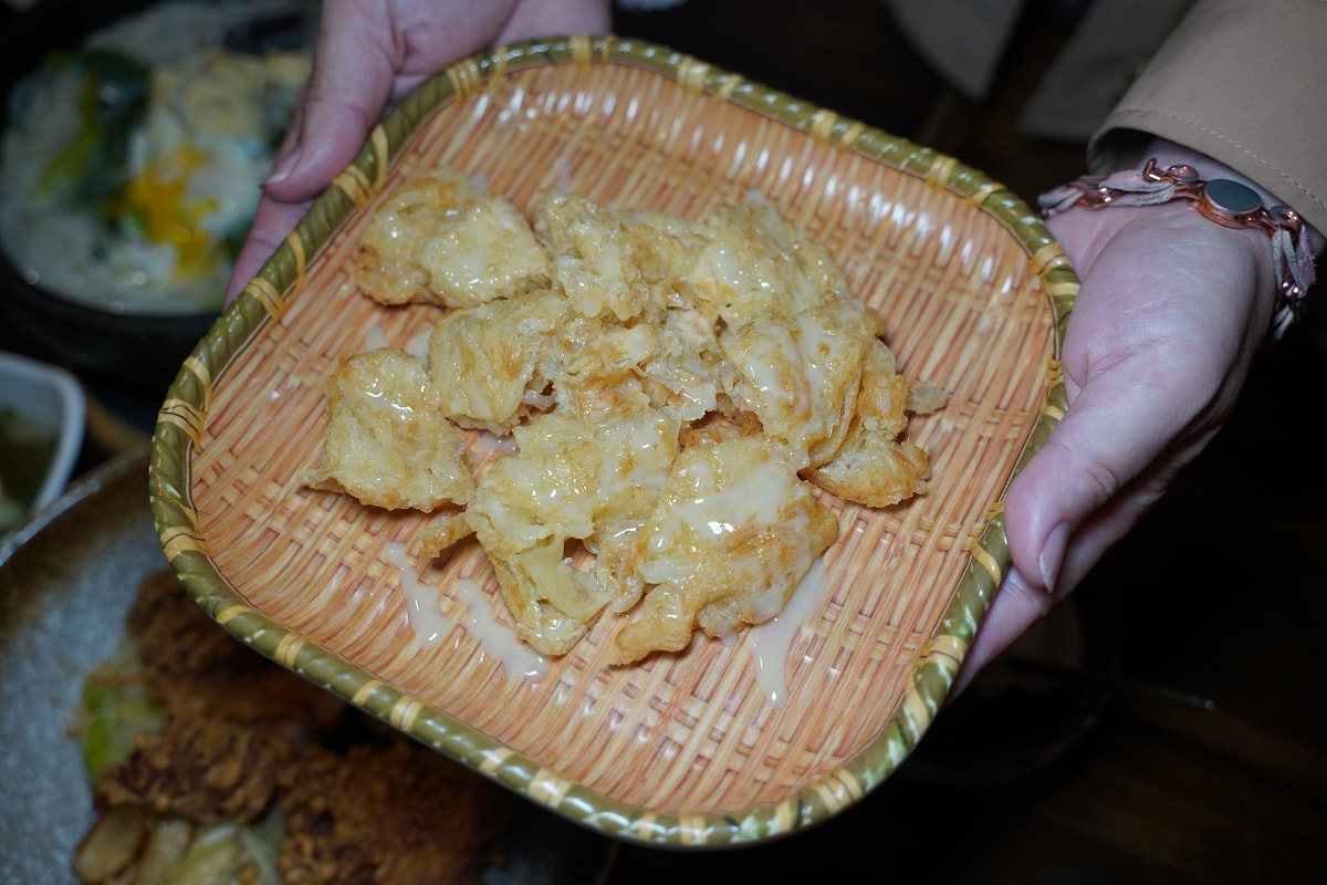 【八妹婆婆 8Pópó】桃園龍岡最美米干店 英式復古風民族創藝過橋米線 獨創過橋石鍋DIY