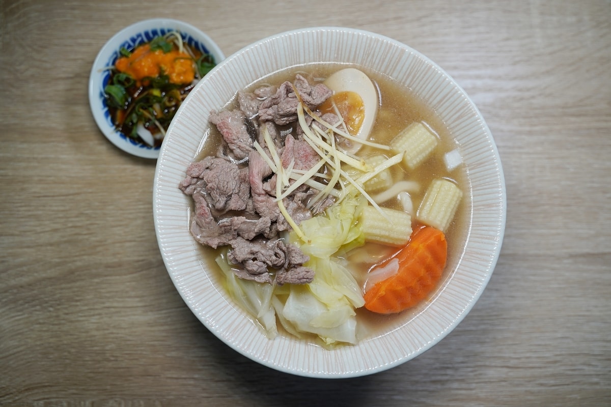 【主餃食光日式脆皮煎餃館】台中豐原餃子餐盒專賣店 現煎酥脆冰花煎餃+清燉牛骨烏龍麵美味必點 - 第19張圖 【主餃食光日式脆皮煎餃館】台中豐原餃子餐盒專賣店 現煎酥脆冰花煎餃+清燉牛骨烏龍麵美味必點