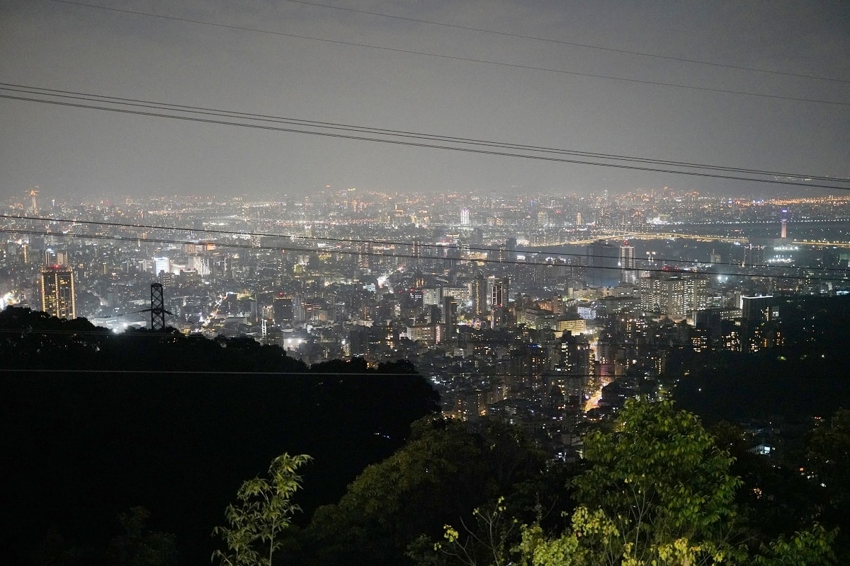 【八卦夜未眠景觀餐廳】陽明山唯一活體海鮮餐廳 台北最美火鍋燒肉陽明山景觀餐廳 極宴牛肉套餐