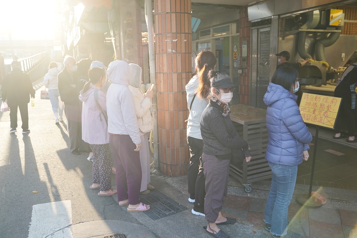 【台北葡式蛋塔推薦】捷運行天宮錦州街上 每天新鮮現烤真材實料 藏身傳統中式豆漿店 曾家豆漿
