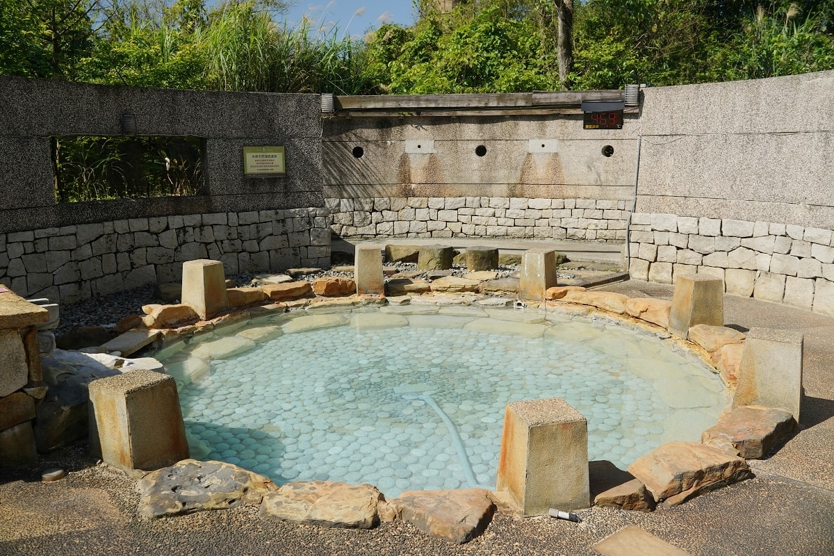 【沐舍溫泉渡假酒店】三訪金山海底溫泉泡湯聖地 南洋渡假風溫泉套房舒適乾淨 免費露天溫泉風呂
