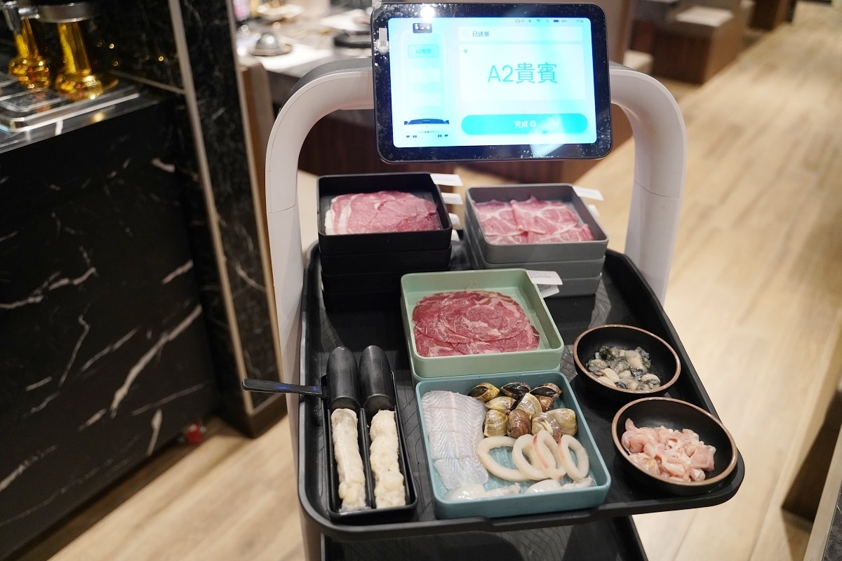 【尚禾鍋物】龍潭火鍋吃到飽領導品牌 豪華舒適用餐環境+豐富自助吧 手機點餐機器人自動送餐