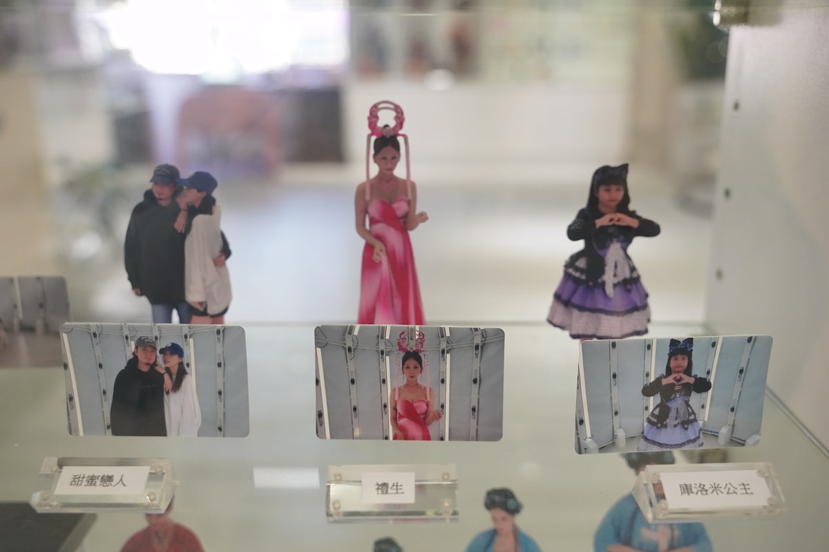 【復刻3D人像公仔】桃園首間3D人像公仔禮物店 百萬級3D掃描攝影艙 現場立即人像3D建模 - 第17張圖 【復刻3D人像公仔】桃園首間3D人像公仔禮物店 百萬級3D掃描攝影艙 現場立即人像3D建模
