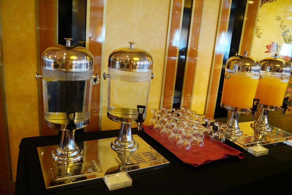 【麗星郵輪探索星號免費餐廳】麗都自助餐廳一日四餐吃飽飽 百味軒餐廳/星夢餐廳精緻中西式料理