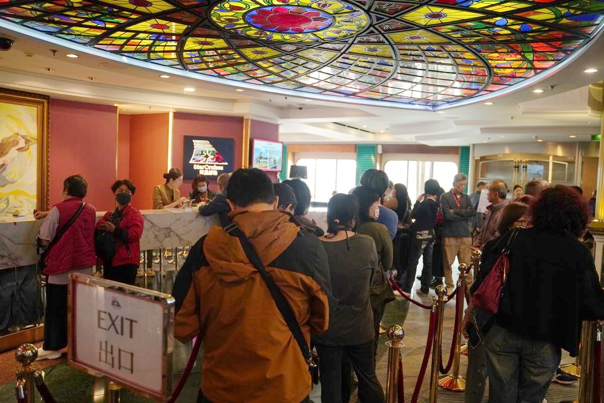 【基隆出國旅行超簡單】麗星郵輪探索星號基隆出發遊日本 搭船流程心得分享 郵輪公共設施大公開 - 第32張圖 【基隆出國旅行超簡單】麗星郵輪探索星號基隆出發遊日本 搭船流程心得分享 郵輪公共設施大公開