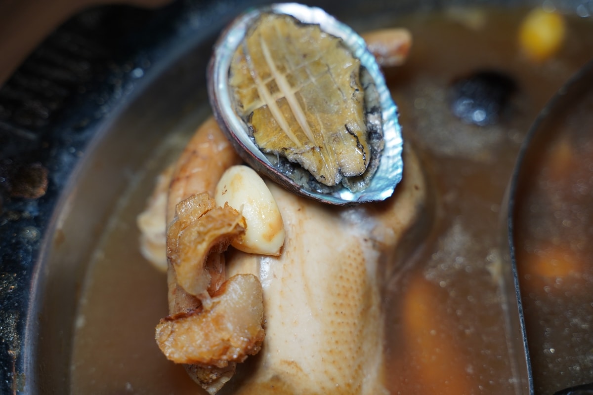 【韓濟蔘雞湯專門店】韓國傳統料理烏骨鮑魚蔘雞湯 獨特韓式漢方料理 台北條通韓式料理餐廳推薦