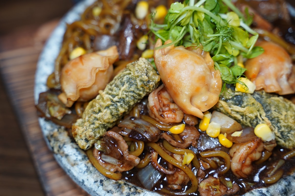 【韓濟蔘雞湯專門店】韓國傳統料理烏骨鮑魚蔘雞湯 獨特韓式漢方料理 台北條通韓式料理餐廳推薦