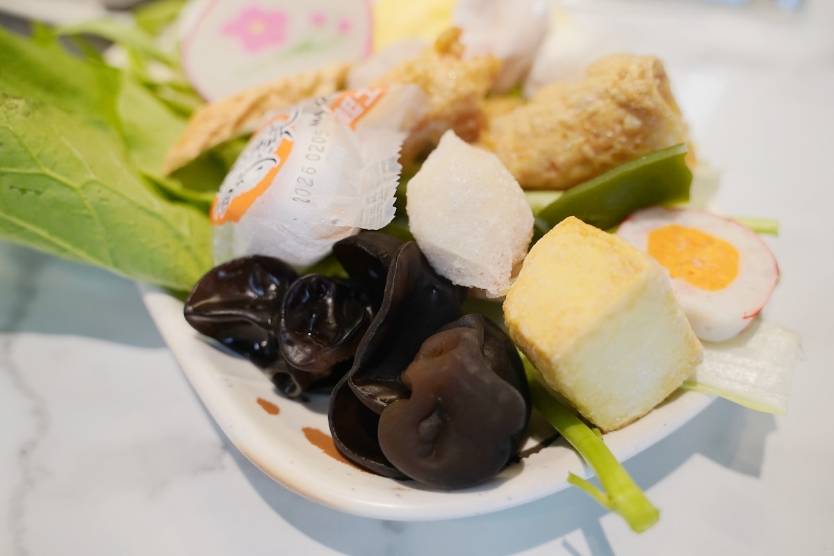 【想肉了自助式火鍋燒肉吃到飽】台北信義區CP值最高火烤兩吃餐廳 500元內豐富自助吧吃到飽 - 第29張圖 【想肉了自助式火鍋燒肉吃到飽】台北信義區CP值最高火烤兩吃餐廳 500元內豐富自助吧吃到飽