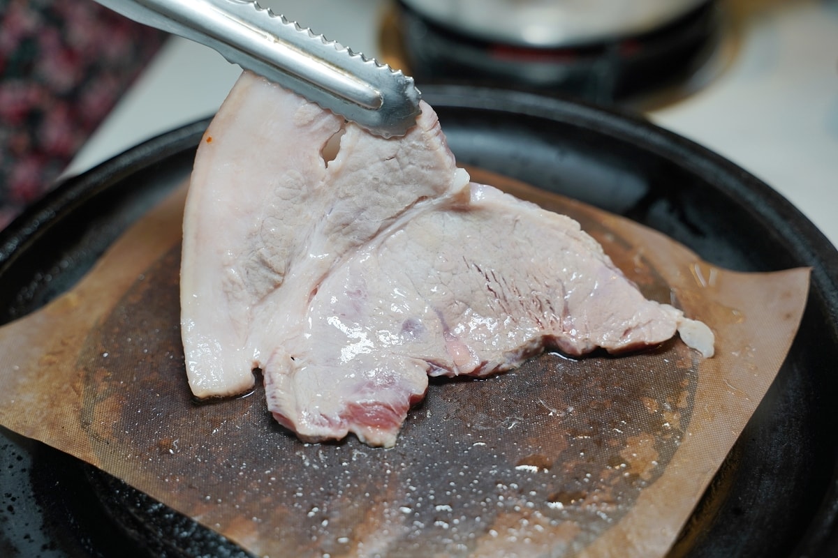 【想肉了自助式火鍋燒肉吃到飽】台北信義區CP值最高火烤兩吃餐廳 500元內豐富自助吧吃到飽 - 第34張圖 【想肉了自助式火鍋燒肉吃到飽】台北信義區CP值最高火烤兩吃餐廳 500元內豐富自助吧吃到飽