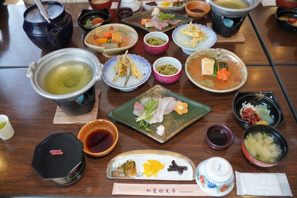 【知覽櫻見亭】鹿兒島知覽和平公園美食餐廳 日本第一大鰤魚產地 美味必點鰤魚知覽茶涮涮鍋套餐 - 第8張圖 【知覽櫻見亭】鹿兒島知覽和平公園美食餐廳 日本第一大鰤魚產地 美味必點鰤魚知覽茶涮涮鍋套餐