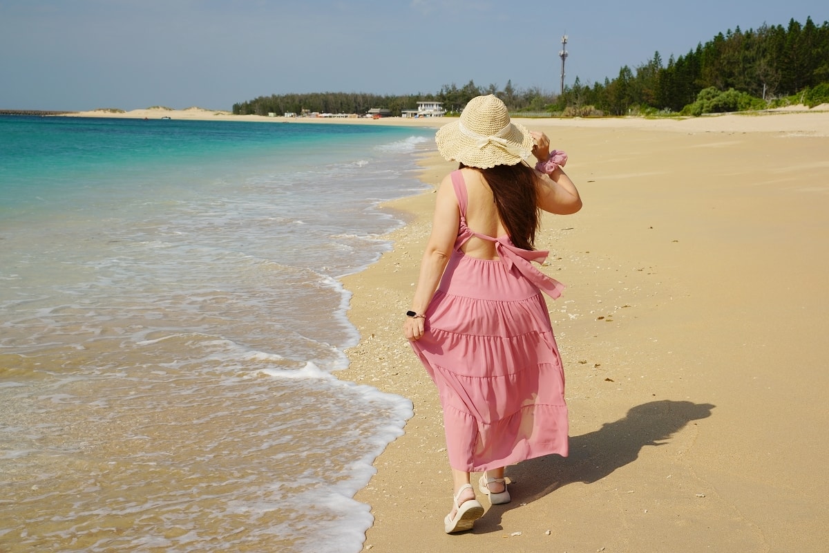 【澎湖林投沙灘】澎湖旅遊必訪網美約會景點 澎湖黃金沙灘貝殼教堂/雲朵盪鞦韆/親子玩沙好去處