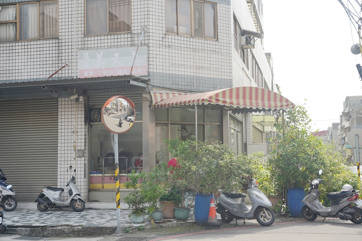 【內壢復華街早餐推薦】美味必點濃稠鐵板麵 價格平價實惠餐點種類選擇多 瑞麟美又美內壢復華店