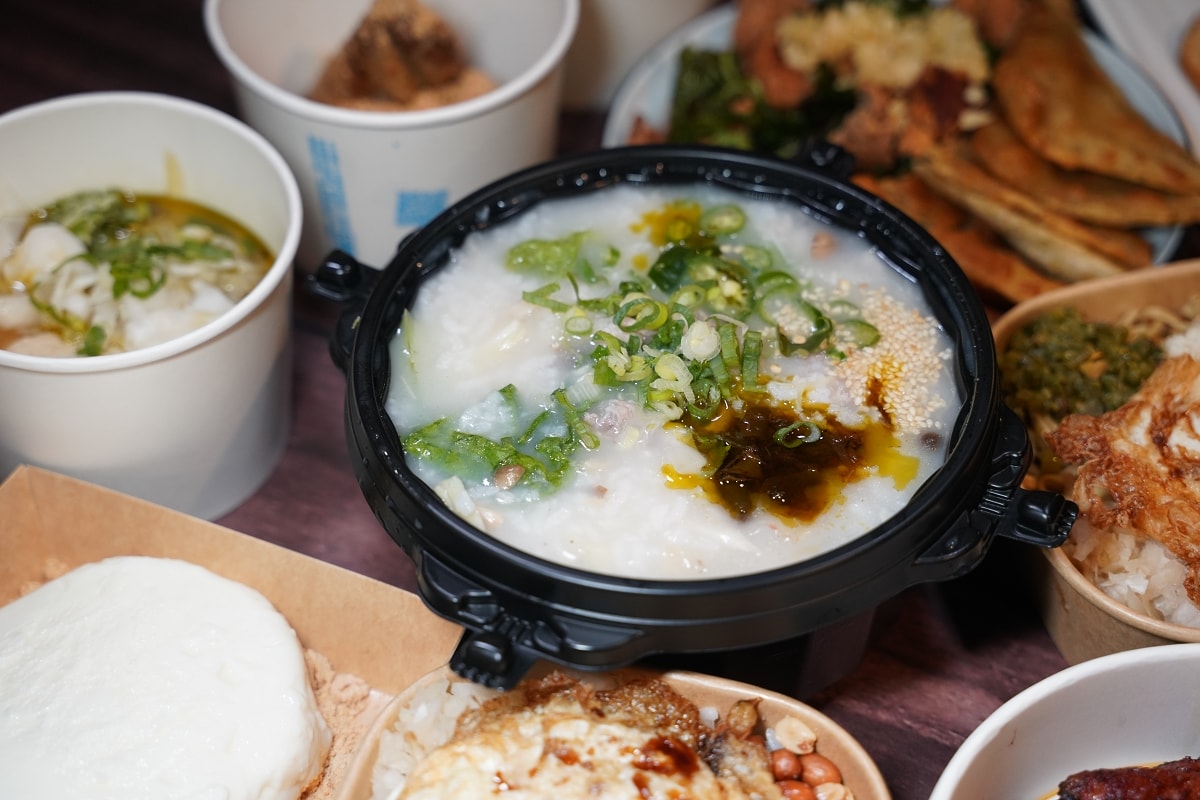 【麵東北】林口東北之家酸菜白肉鍋最新力作 美味必點韭菜花雙醬炸蛋滷肉飯/青麻椒鹹粥/驢打滾