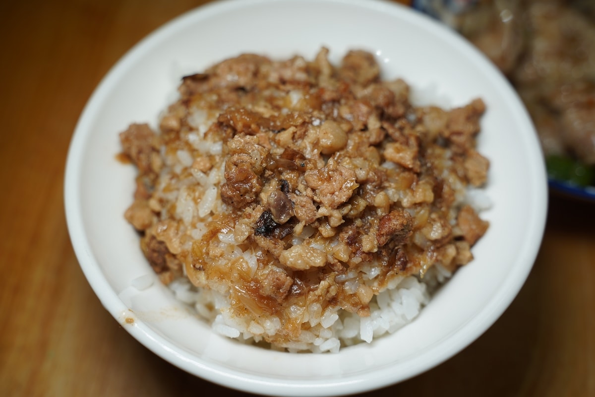【糊塗麵】師大溫州街美食推薦 原子少年夏浦洋麵店 古早味手擀寬麵+美味湯頭 香辣麻紅油炒手 - 第6張圖 【糊塗麵】師大溫州街美食推薦 原子少年夏浦洋麵店 古早味手擀寬麵+美味湯頭 香辣麻紅油炒手