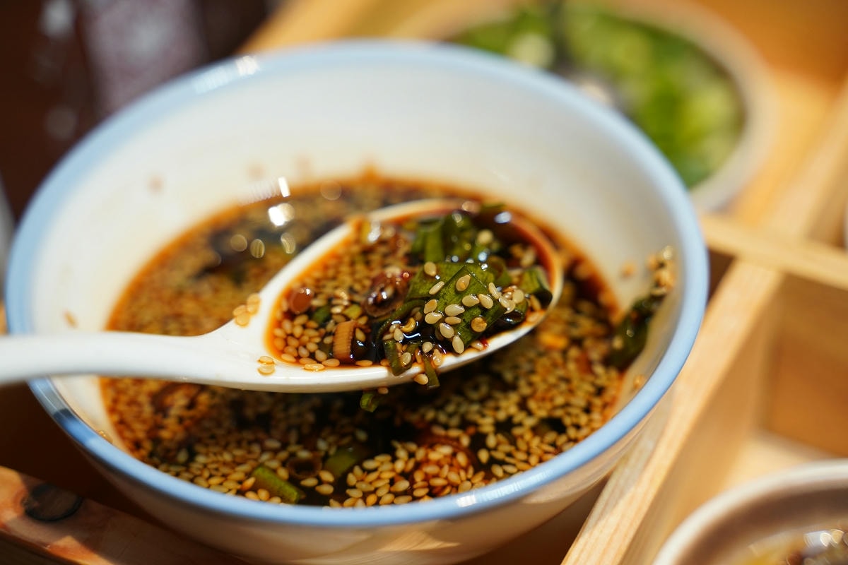 【星曜雞湯】台北中山區濃郁系雞湯火鍋 欣欣百貨內超人氣美食餐廳 商務聚餐包廂超人氣模特之夜