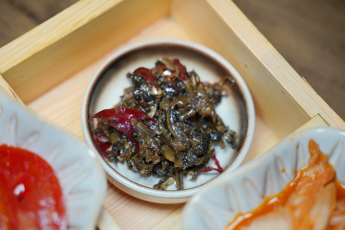 【星曜雞湯】台北中山區濃郁系雞湯火鍋 欣欣百貨內超人氣美食餐廳 商務聚餐包廂超人氣模特之夜