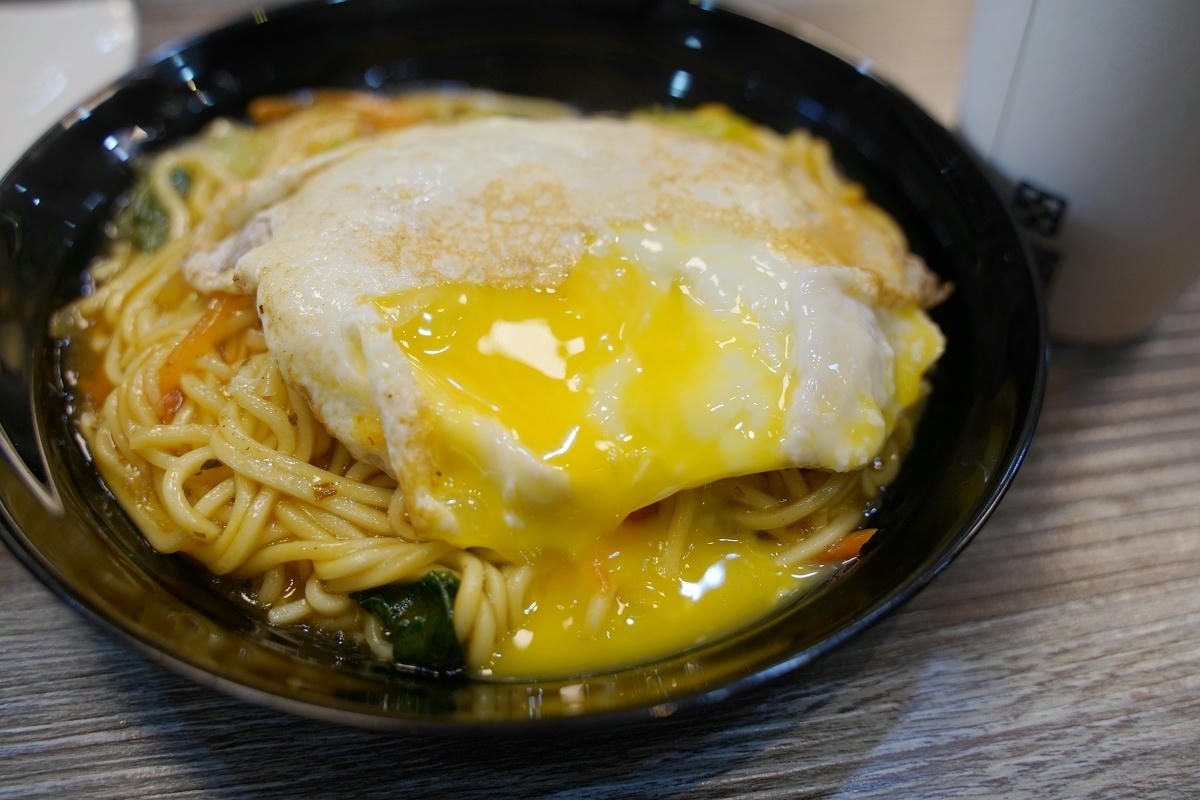 【早餐妹青埔高鐵店】桃園青埔平價早午餐好選擇 美味推薦總匯吐司/鐵板麵 Google評價高