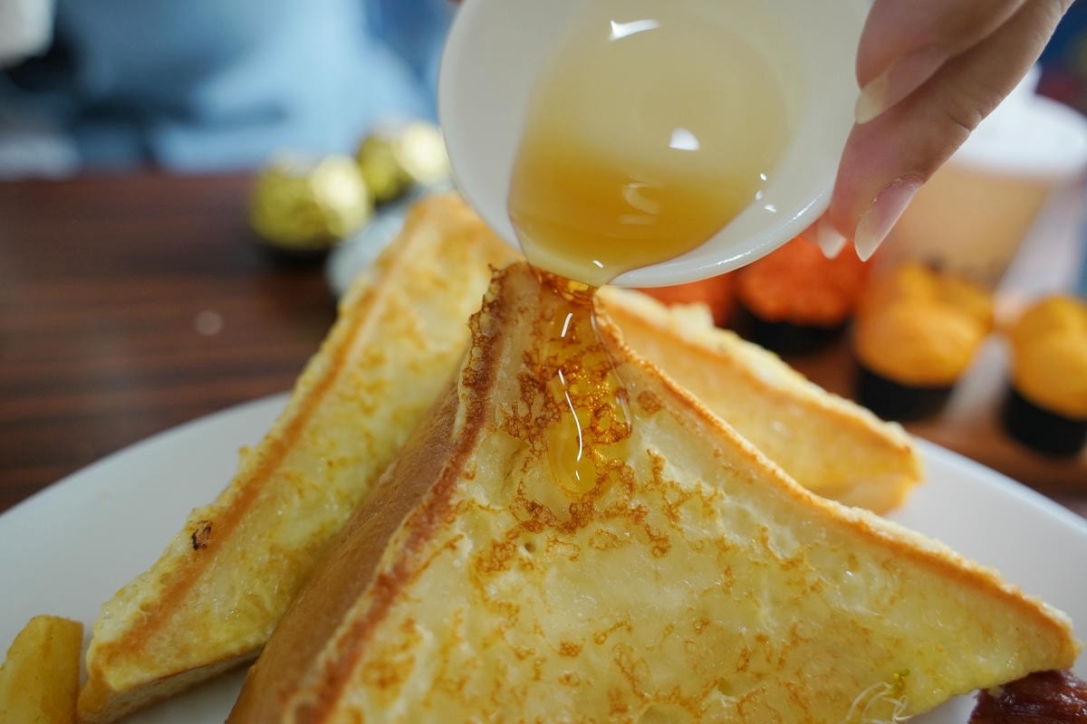【晨光早點名內壢成功店】內壢早午餐推薦 美味好吃苜宿芽漢堡/法式套餐 鄰近內壢國小內壢市場