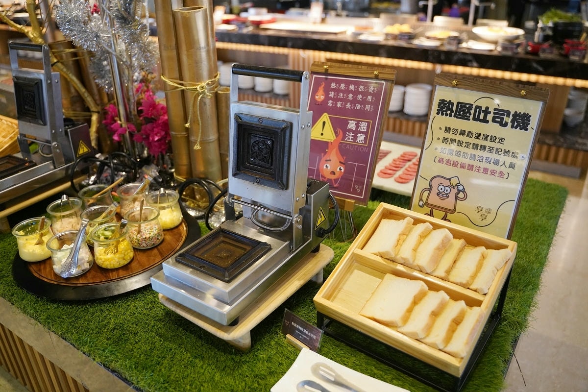 【川湯春天旗艦館】免費兒童遊戲區卡茲童樂園 SPA露天風呂兒童戲水區 享享自助百匯吃到飽