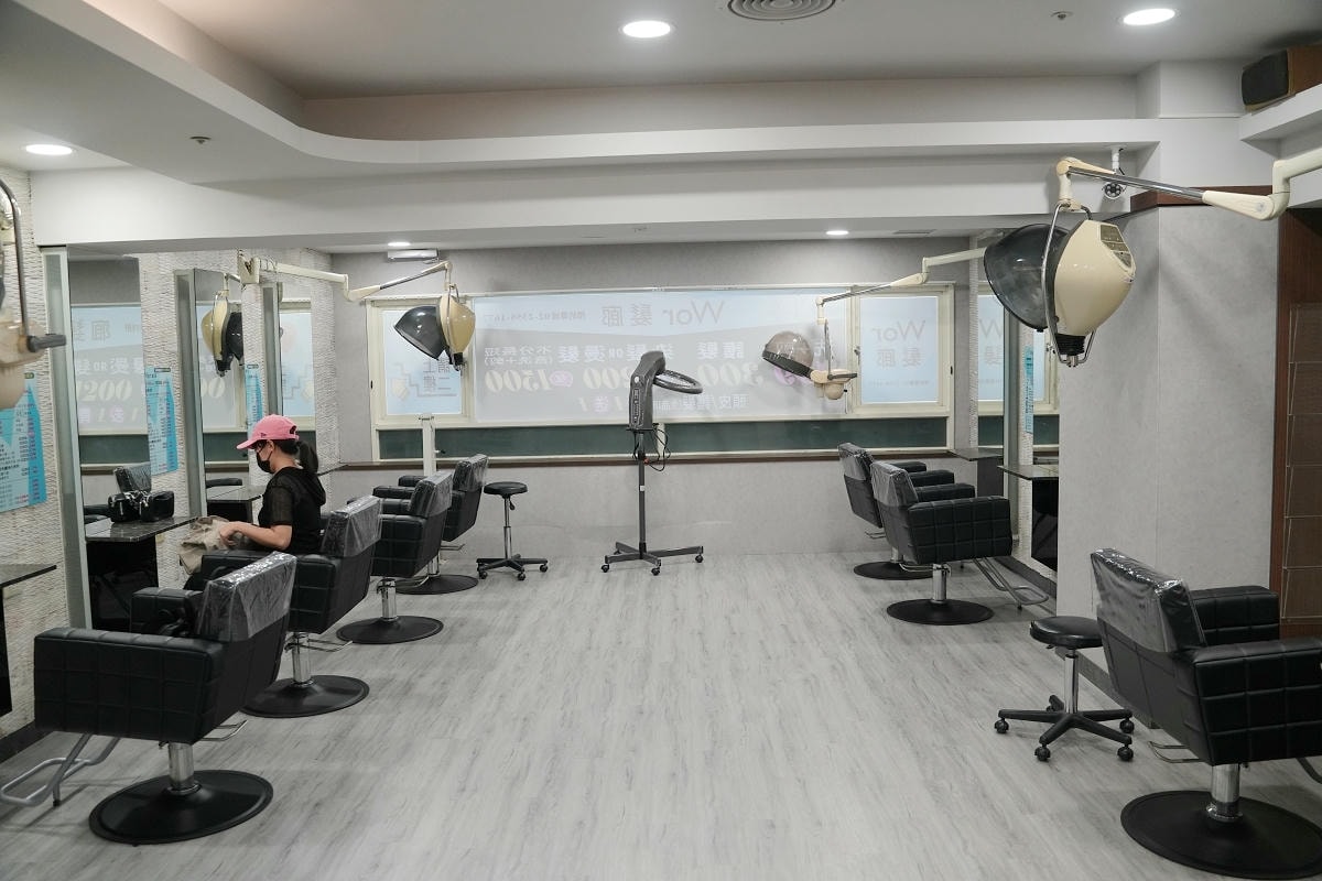 【WorHair中正紀念堂店】中正剪髮台北平價染髮推薦 夜間剪髮預約制 男女不分長短均一價