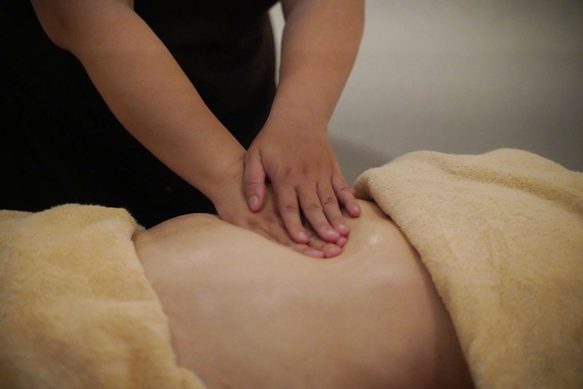 【漫步森林Spa】台北中山區精油按摩推薦 芳療spa/暖宮按摩/專業美胸按摩 松江南京按摩
