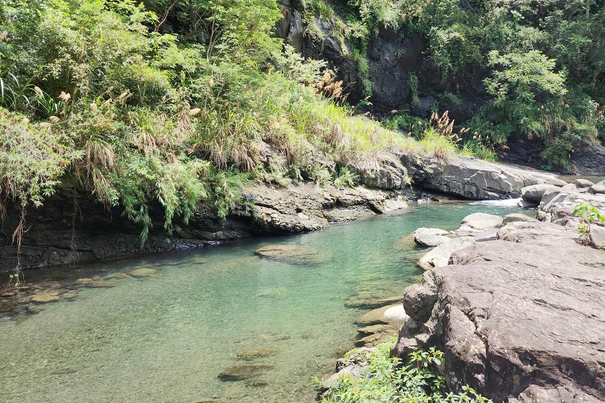 【2025年探索北橫夏季活動】小烏來溯溪趣 深潭跳水超酷滑水道 活動期間抽好宿得大獎