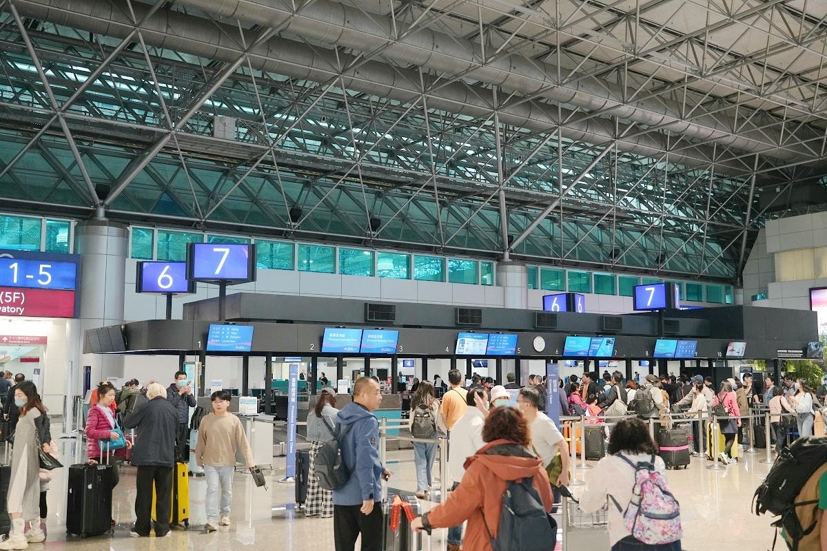 【桃園國際機場飛上海浦東國際機場】中華航空CI503 二航廈北翼天空之城飛機起降觀景平台
