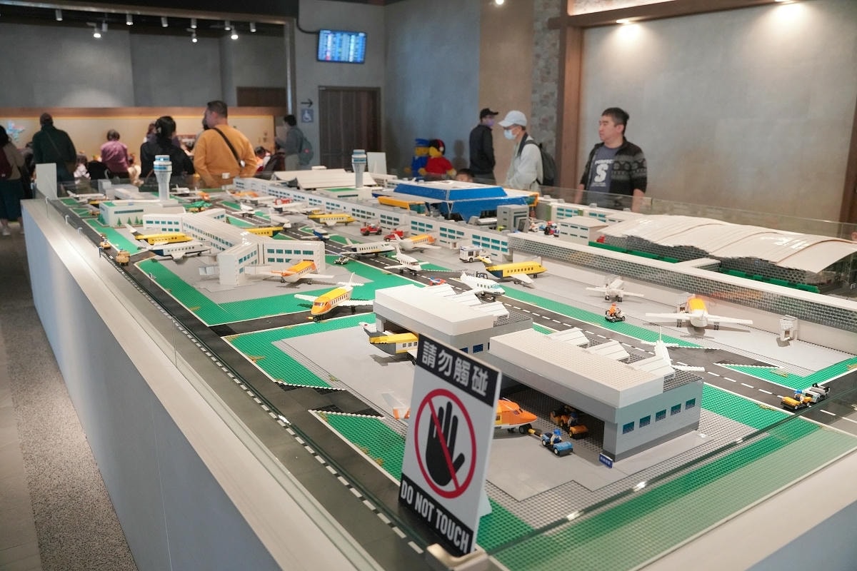 【桃園國際機場飛上海浦東國際機場】中華航空CI503 二航廈北翼天空之城飛機起降觀景平台