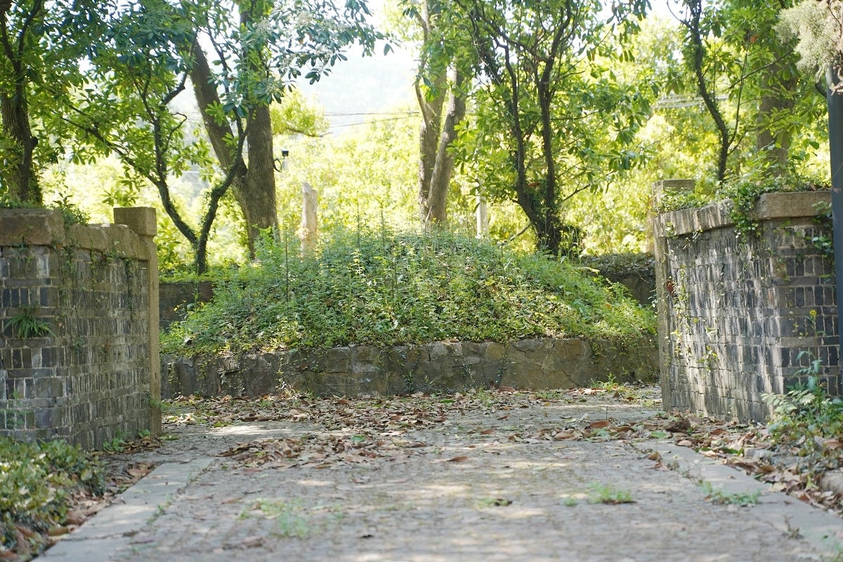 【常熟言子墓道】虞山風景區吳地先賢遺址廣場 常熟歷史考證最早仲雍墓 臺灣知府蔣元樞墓 - 第21張圖 【常熟言子墓道】虞山風景區吳地先賢遺址廣場 常熟歷史考證最早仲雍墓 臺灣知府蔣元樞墓