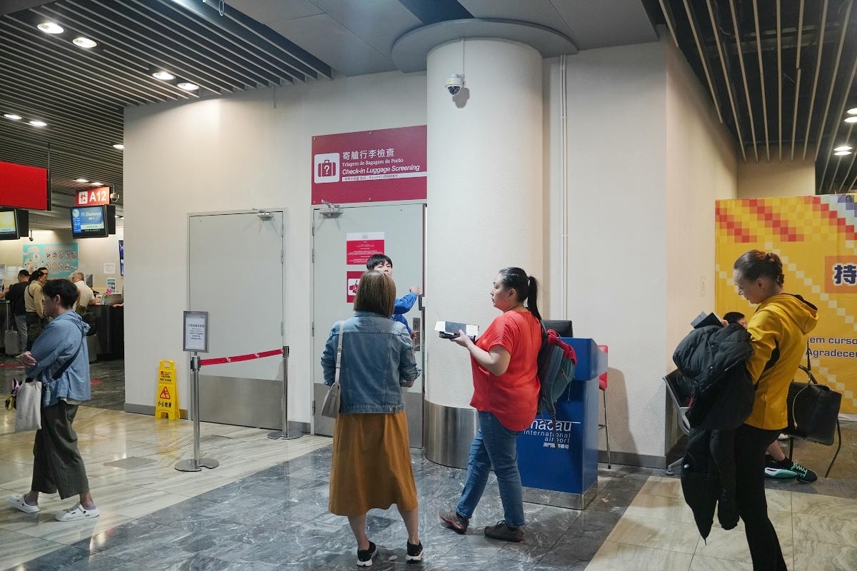 【澳門國際機場飛臺灣桃園國際機場】澳門國際機場環境店家餐廳介紹 澳門名產伴手禮蛋塔泡泡瑪特