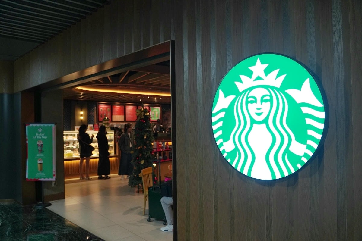 【澳門國際機場飛臺灣桃園國際機場】澳門國際機場環境店家餐廳介紹 澳門名產伴手禮蛋塔泡泡瑪特