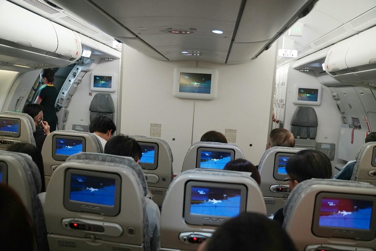 【澳門國際機場飛臺灣桃園國際機場】澳門國際機場環境店家餐廳介紹 澳門名產伴手禮蛋塔泡泡瑪特