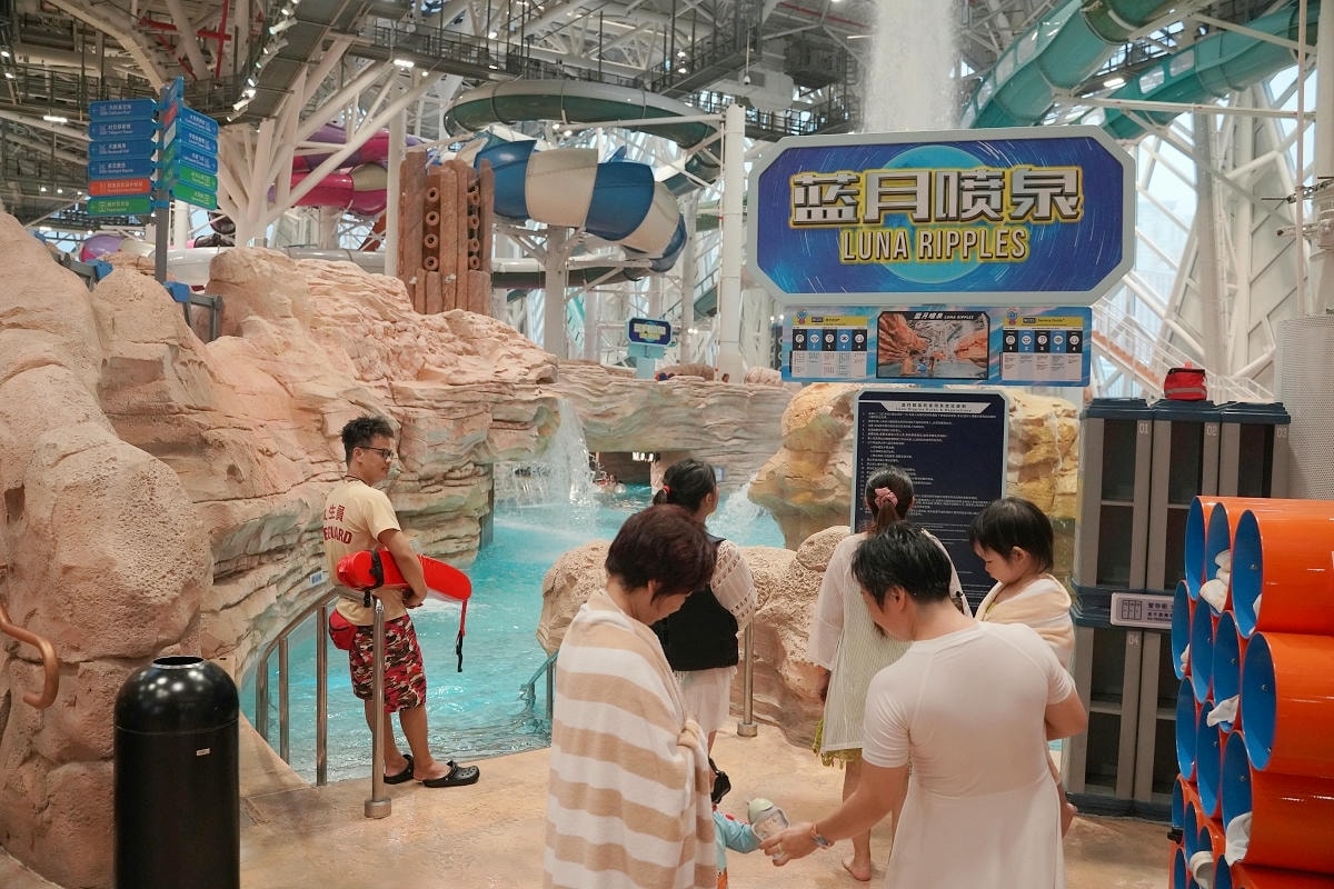 【新濠影滙水上樂園】澳門最大水上樂園 獨一無二室內恆溫玩水勝地 夏季限定戶外熱帶森林河流 - 第20張圖 【新濠影滙水上樂園】澳門最大水上樂園 獨一無二室內恆溫玩水勝地 夏季限定戶外熱帶森林河流