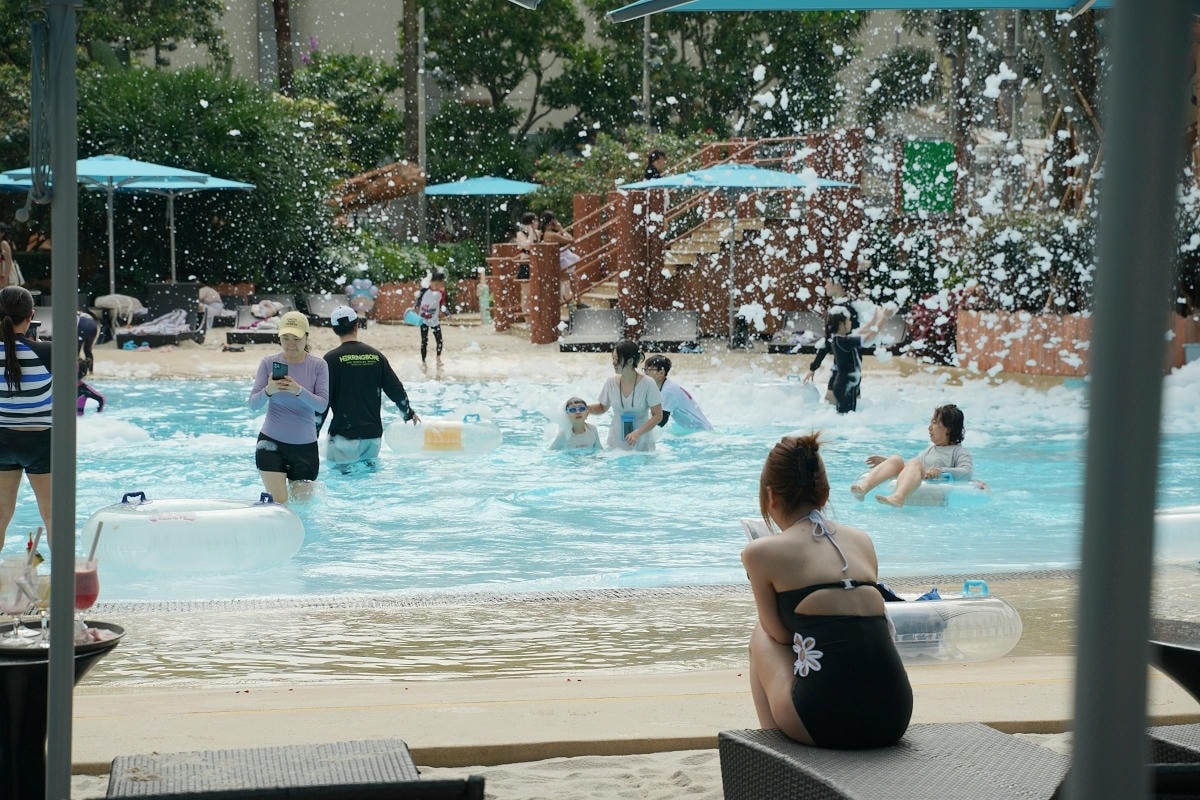 【新濠影滙水上樂園】澳門最大水上樂園 獨一無二室內恆溫玩水勝地 夏季限定戶外熱帶森林河流 - 第69張圖 【新濠影滙水上樂園】澳門最大水上樂園 獨一無二室內恆溫玩水勝地 夏季限定戶外熱帶森林河流