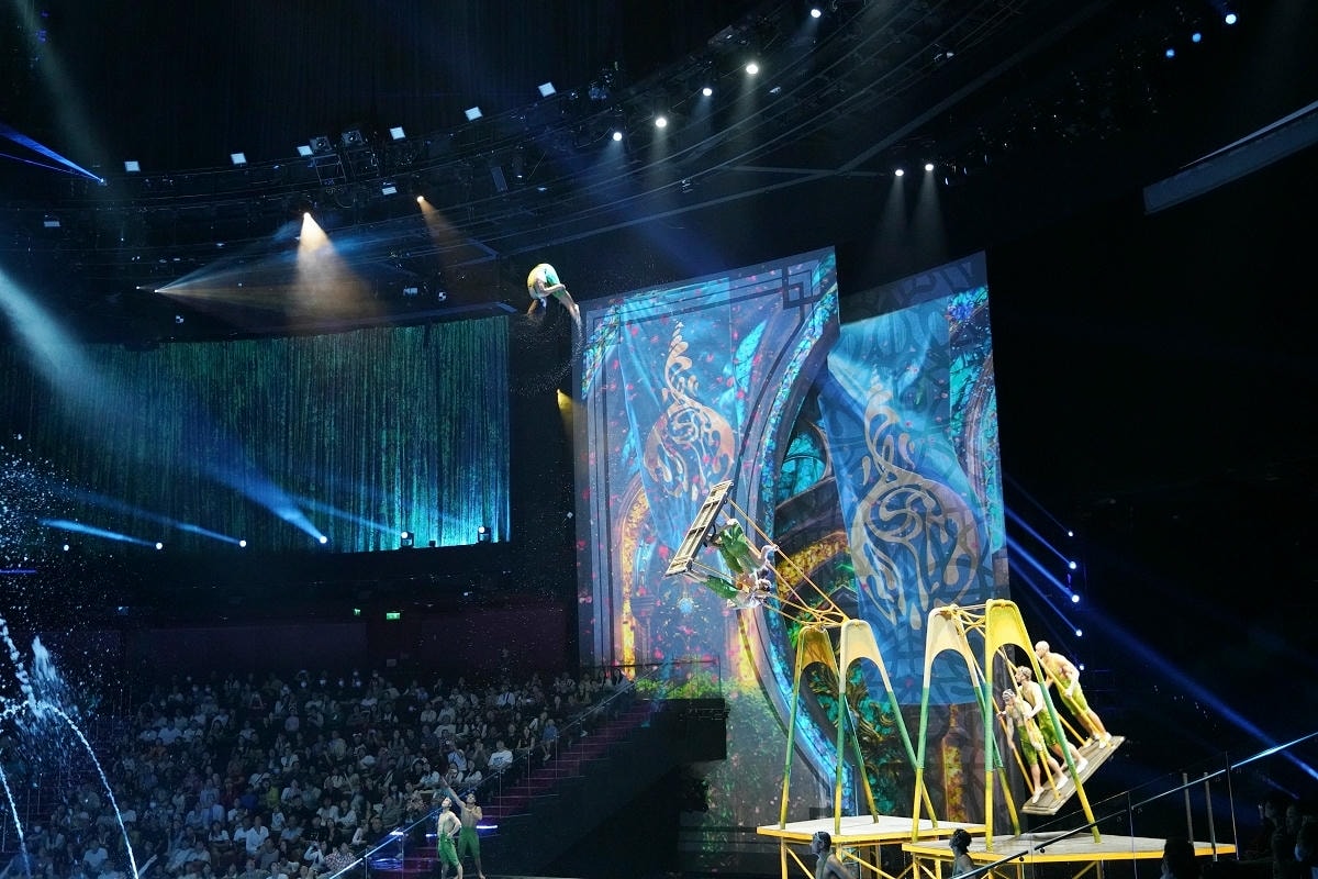 【澳門水舞間】一生必看的水上匯演 高空雜技+戲劇敘述+水效科技 2025最新水舞傳奇回歸 - 第33張圖 【澳門水舞間】一生必看的水上匯演 高空雜技+戲劇敘述+水效科技 2025最新水舞傳奇回歸