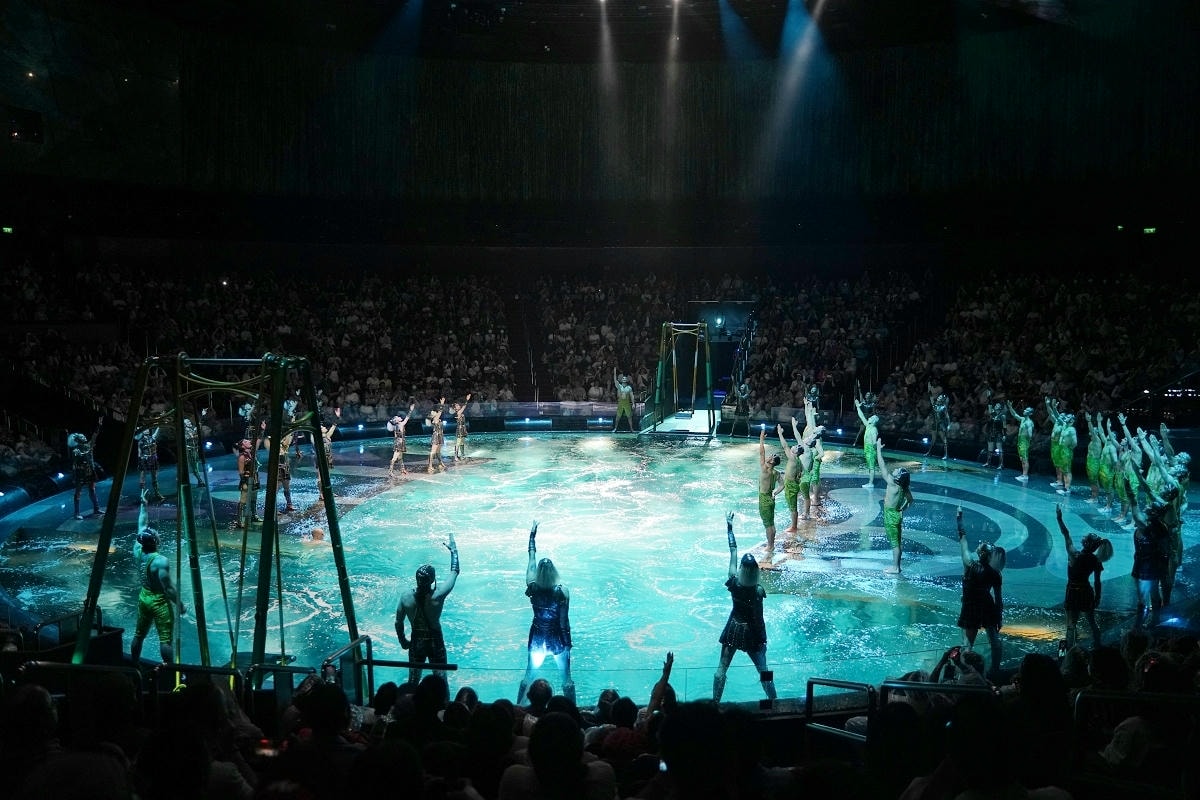 【澳門水舞間】一生必看的水上匯演 高空雜技+戲劇敘述+水效科技 2025最新水舞傳奇回歸 - 第34張圖 【澳門水舞間】一生必看的水上匯演 高空雜技+戲劇敘述+水效科技 2025最新水舞傳奇回歸
