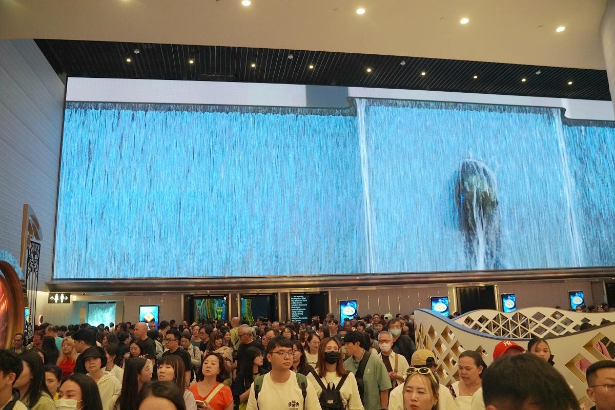 【澳門水舞間】一生必看的水上匯演 高空雜技+戲劇敘述+水效科技 2025最新水舞傳奇回歸 - 第36張圖 【澳門水舞間】一生必看的水上匯演 高空雜技+戲劇敘述+水效科技 2025最新水舞傳奇回歸