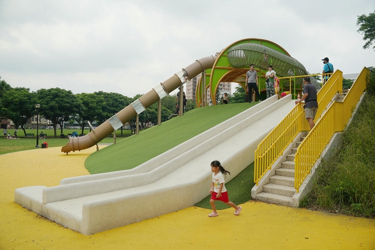 【陽明公園兒童遊樂場】桃園區最大旗艦共融式公園 全齡共融桃氣猿奇境 桃園埤塘文化生態水池