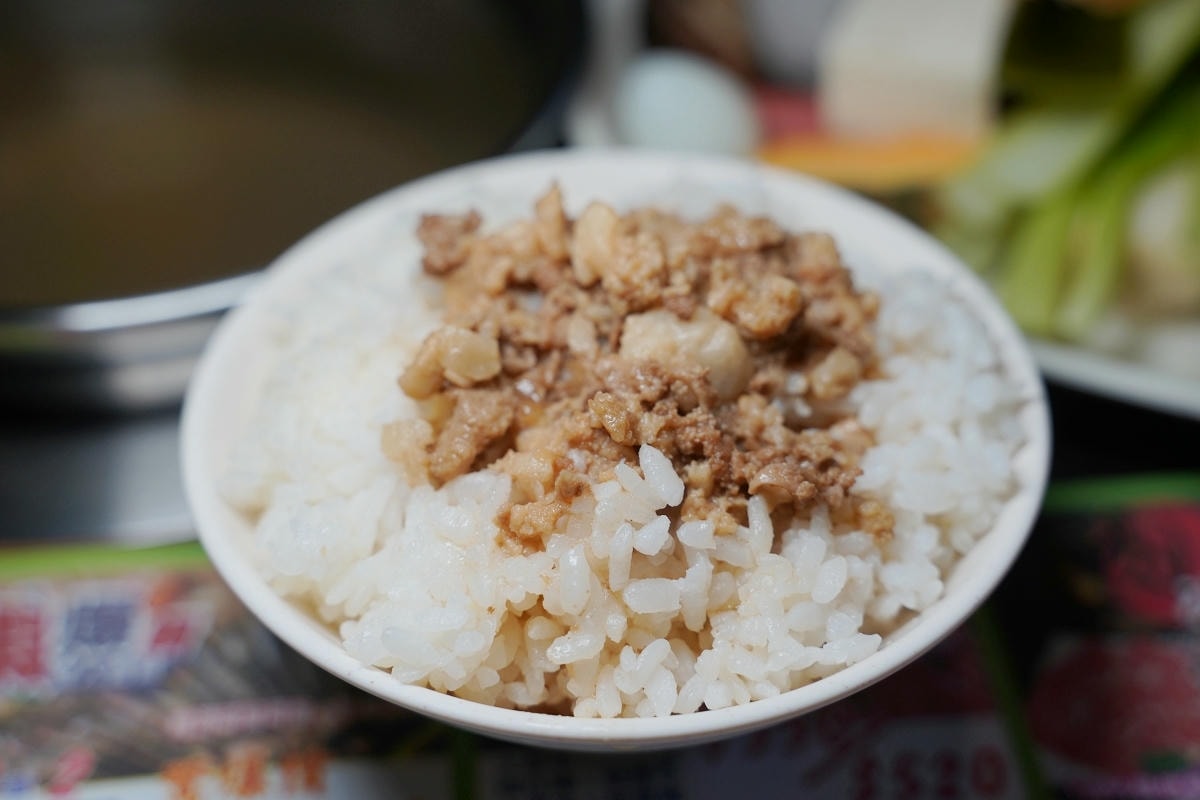 【鼎日豐日式涮涮鍋】內壢小火鍋推薦 大小肉盤菜盤自由選 飲料/霜淇淋/冰淇淋/甜湯無限供應