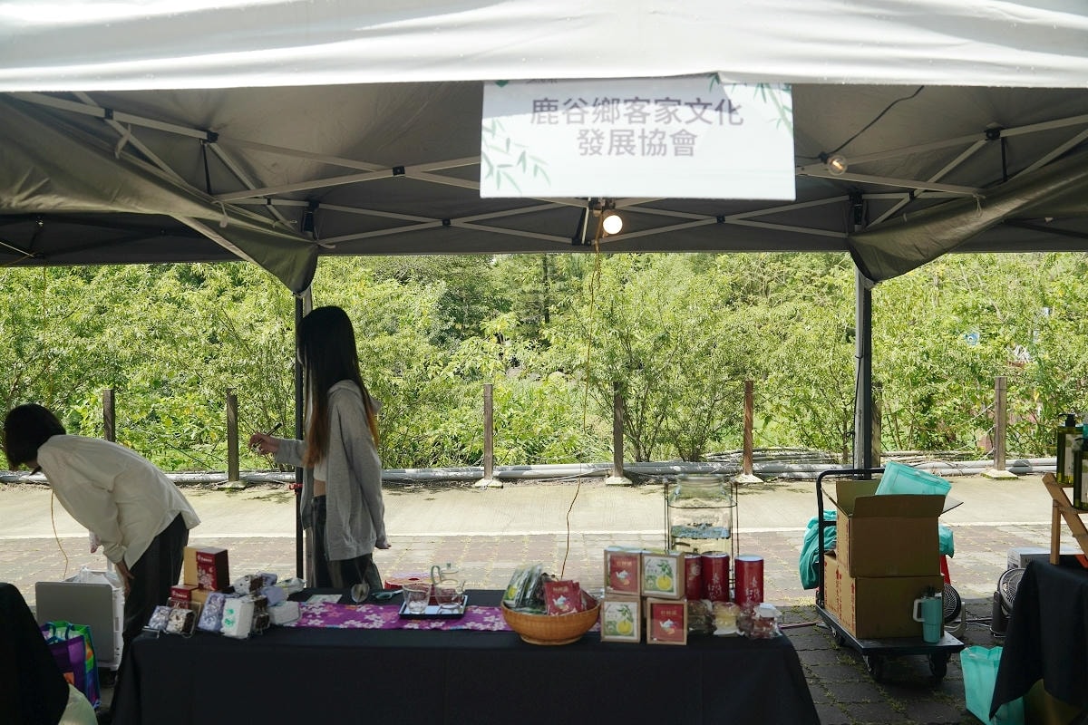 【竹醉日文化祭】南投鹿谷麒麟潭 茶香饗宴X歌手展演X市集消費抽大獎 藝文盛宴鹿谷之夜 - 第10張圖 【竹醉日文化祭】南投鹿谷麒麟潭 茶香饗宴X歌手展演X市集消費抽大獎 藝文盛宴鹿谷之夜