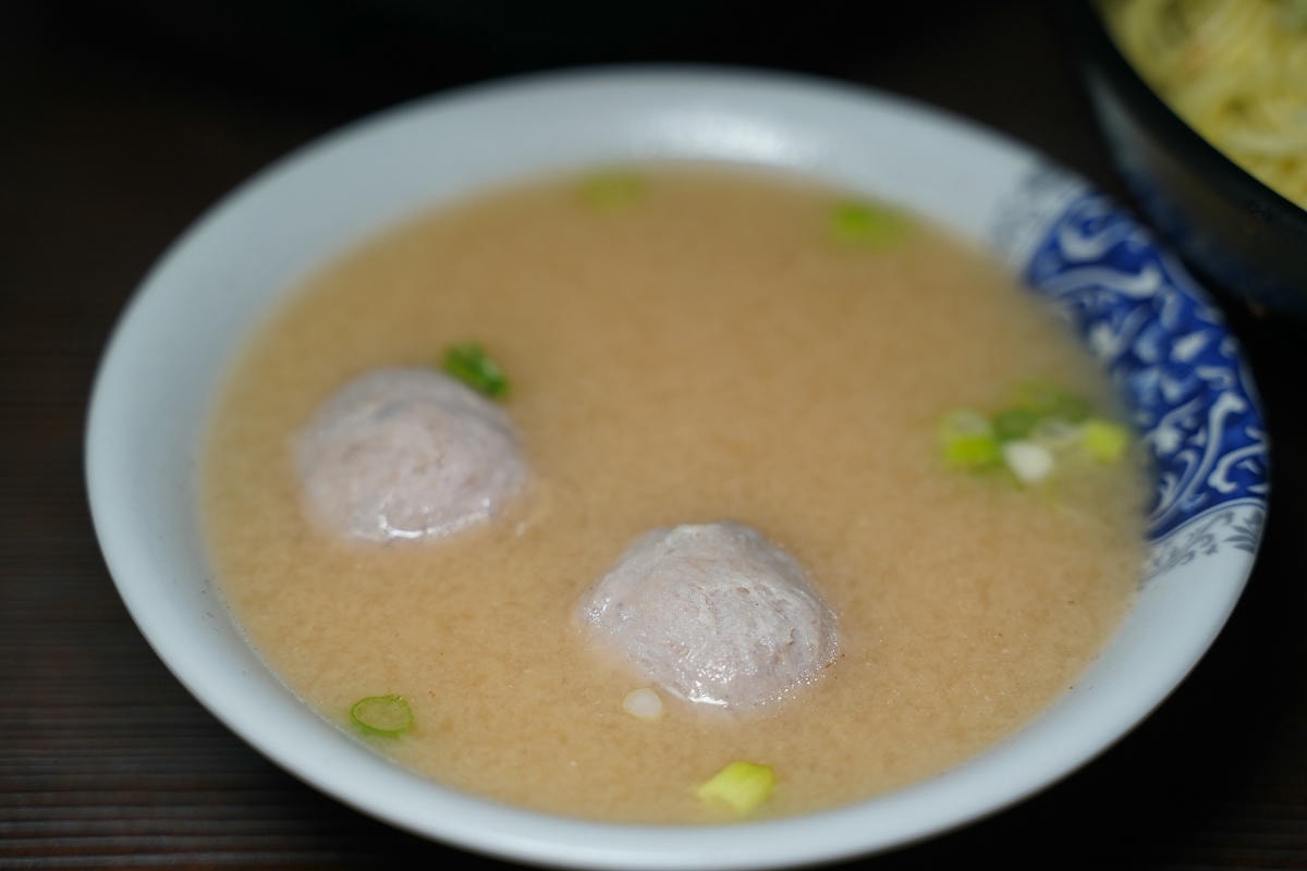 【癮食工坊】內壢涼麵店推薦 自強國中美食 CP值高份量十足 大推蒜味涼麵/味噌摃丸湯