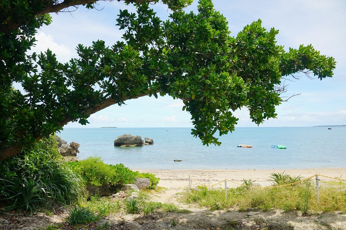 【ムルク浜ビーチMurukuBeach】沖繩濱比嘉島秘境沙灘 收費停車場/沖洗區/水上活動