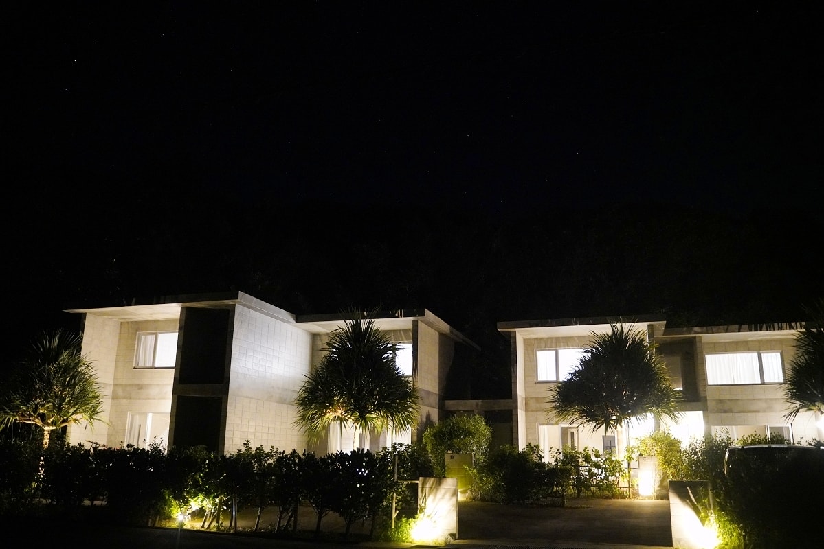 【H villa Hamahiga】沖繩濱比嘉島住宿推薦 極簡灰白色美學獨棟度假海邊別墅