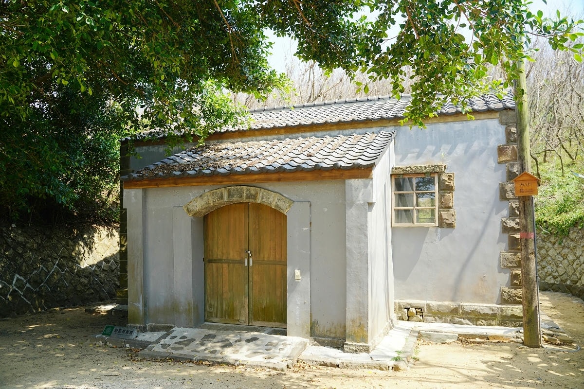 【縣定古蹟西嶼彈藥本庫軍事文化園區】澎湖網美景點洞窟式彈藥庫銅牆鐵壁 日治初期軍事建築