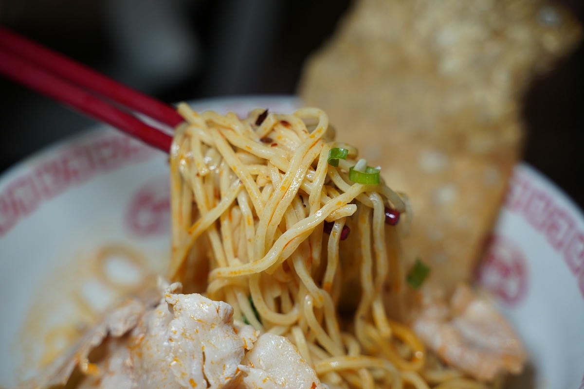 【螺螄福rose food正宗柳州螺螄粉信義店】小資族午餐銷魂飯/燃麵套餐促銷價只要99元