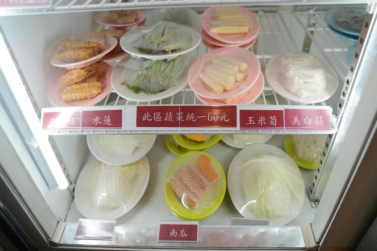 【螺螄福鴛鴦石頭火鍋延吉店】獨創柳州螺螄湯/南京老鴨湯 新開幕冰箱盤類全面五折優惠
