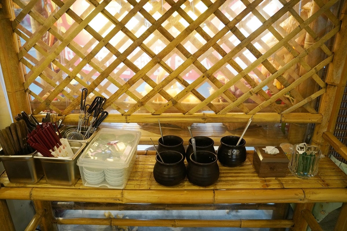 【螺螄福鴛鴦石頭火鍋延吉店】獨創柳州螺螄湯/南京老鴨湯 新開幕冰箱盤類全面五折優惠