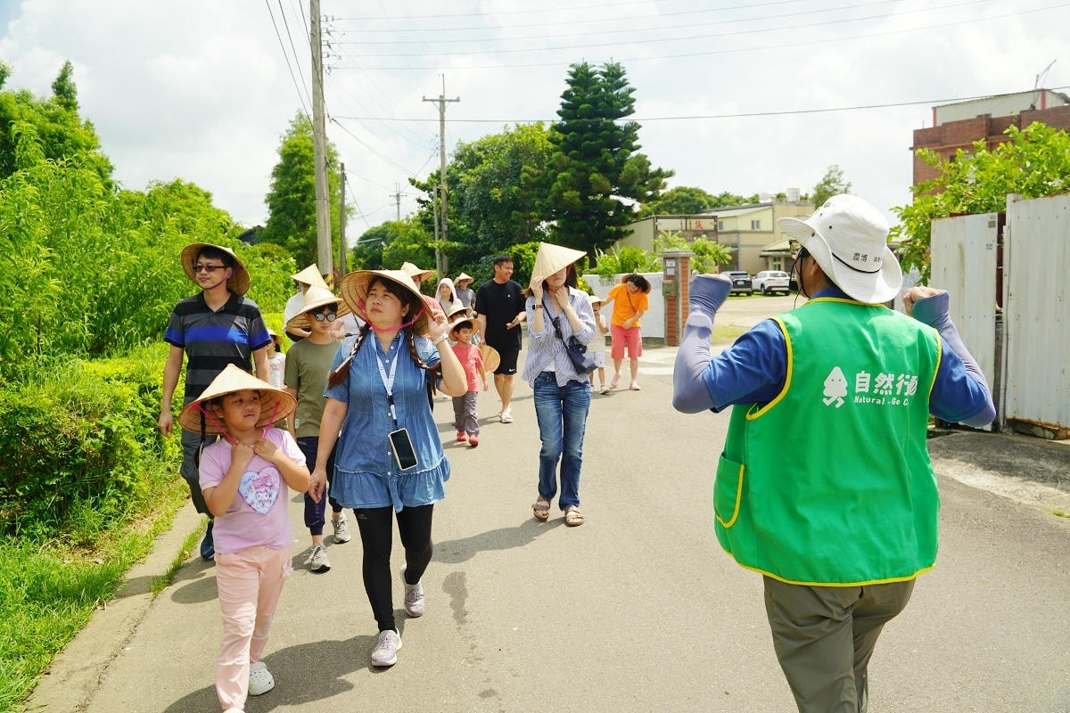 【自然行動】蓮子採收獨角仙生態體驗營 埔頂農村生活體驗園區 桃園農事體驗/親子生態教育推薦 - 第9張圖 【自然行動】蓮子採收獨角仙生態體驗營 埔頂農村生活體驗園區 桃園農事體驗/親子生態教育推薦