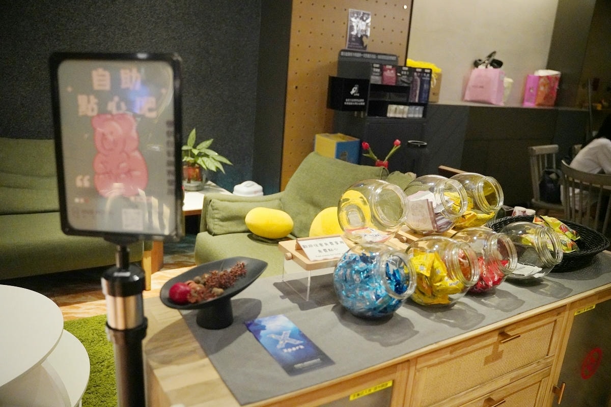 【旅居文旅中壢館】桃園中壢平價住宿推薦 文青書店風格藝術設計旅店 休息480住宿1500起 - 第4張圖 【旅居文旅中壢館】桃園中壢平價住宿推薦 文青書店風格藝術設計旅店 休息480住宿1500起